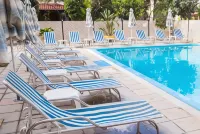 San Remo Hotel - Pool