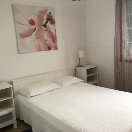 Spacious, Garden, and Private Parking