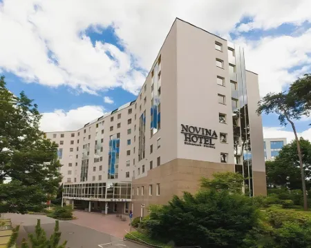 黑措根奧拉赫黑佐-巴斯諾維納酒店 中弗蘭肯行政區酒店