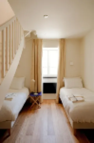 Alfred Hotels les Halles Hotels near All. Port des Pêcheurs