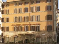 Colonna Palace Hotel Hotel dekat Kuil Pantheon
