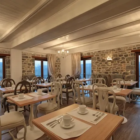 Thisoa Hotel