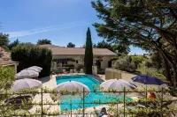Hotel La Garrigue & Pool - piscina
