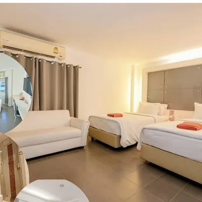 The Original Orange Hotel Hotels near Wat Petch Charik