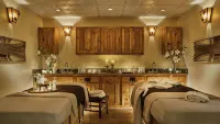 15-45% Off- Whiteface Lodge- Pools, Hot tubs, Spa, Game Room & Theatre! - Kylpylä