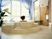 A-Rosa Kurhaus Binz - バスタブ