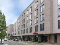 Adina Apartment Hotel Nürnberg Hotels in der Nähe von Brunnen Ehekarussell