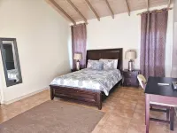 4-bedroom villa in enchanting Lance aux Epines with AC, WiFi Hotel a 