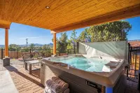 New SkyLine Sedona! Wow Views! 5Br 4Ba Pool Spa GameRoom Firepit