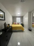 Charming 2-bedroom apartment in fantastic Bradenton with AC, WiFi - 방갈로