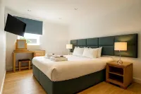 Edinburgh Aparthotel - Condos
