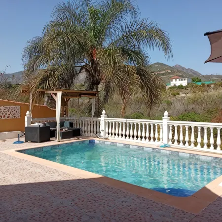 Cozy campground in beautiful Salobrena with WiFi, AC