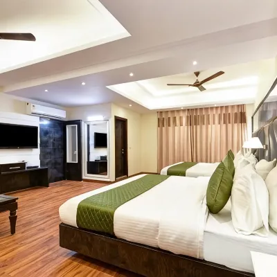 Hotel Geet Deluxe Отели рядом с достопримечательностью «Рынок Садар-Базар»