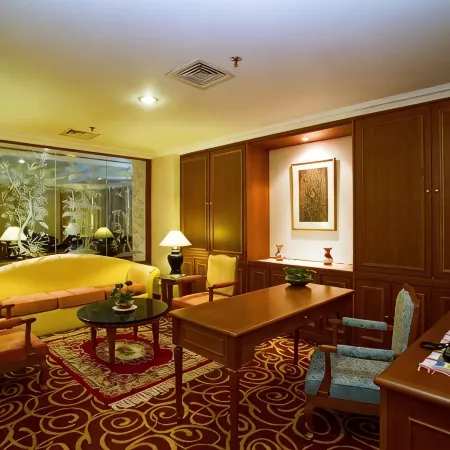 Mega Hotel