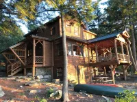 Warm & Inviting Lakeside Retreat, Private, Tranquil Picture Perfect Setting - 4 étoiles