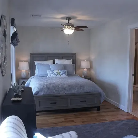 4-bedroom 3 Bath house with Master suite in charming Ortley Beach with Wi Fi, AC