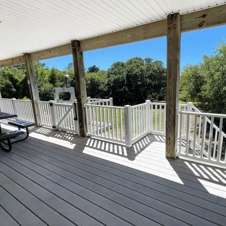 One level 4 Bedroom House with Pool, Large Docks, Canal Access - The Turtle Club