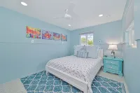 Waterfront Bungalow in Matlacha - 4-Star