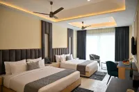 Amritara Chakra River Resort - parking