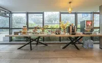 WanYoo Esports Hotel (Huzhou Changxing Dongyufang Jiuhuicheng)