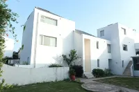 Shuguo Jule Xinglv Hostel - Rooftop Pools
