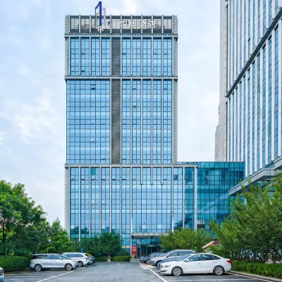 Yueju Hotel (Dalian Hi-tech Wanda Plaza) Hotels near Xiaoping Island