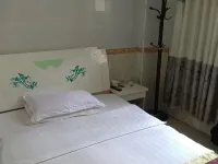 Dihao Hotel (Yilong Jinchengzhen Shop)