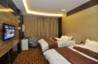Longyou Haoting Pinshang Hotel