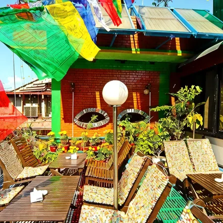 Shangri-la Boutique Hotel