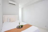 3 Pax Functional 2BR at Cinere Bellevue Suites Apartment By Travelio