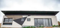 Container Home Retreat Hotel di 