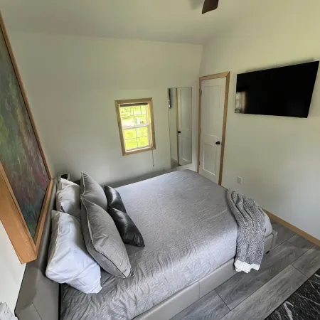 Alpaca Cabin #1