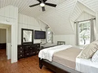 LOCATION!!  Lake Travis Waterfront~Pool, Spa, Outdoor Kitchen, Location