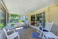 PARADISE RETREAT A 3/2 PET FRIENDLY POOL HOUSE - Wifi