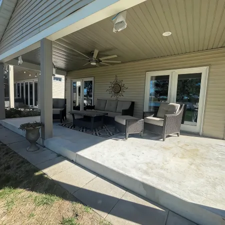 Charming 1-bedroom house on Barron Lake