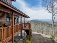 Enjoy the mountain view @ Panoramic Point a modern cabin w/Hot Tub+Wifi+Gameroom - Chalets