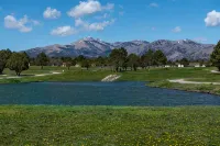 2400 Square Ft. 4 Bedroom Sierra Blanca Soft Mountain Views Home Central Cooling