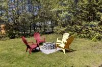 Fantastic retreat 5 mins from Village with media room, AC and sauna! - 3-Star