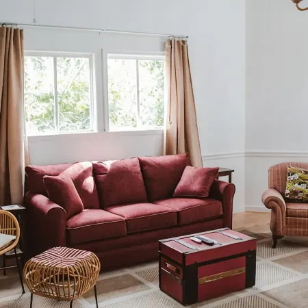 The Seed House: Renovated Octagonal Barn, Dog-friendly!