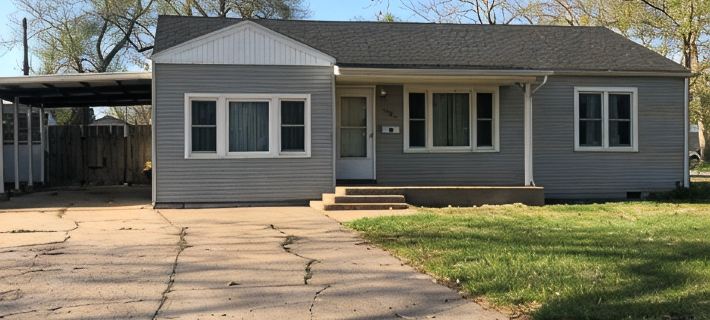 Just Like Home in quiet neighborhood Hotels in Hutchinson