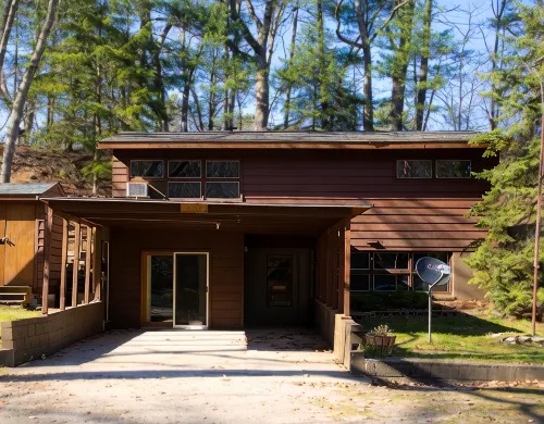 Gorgeous & Cozy Lake Michigan Cottage - Walk to Everything! - 4-Star