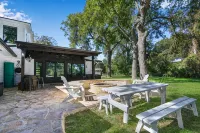 Modern Farmhouse on the Guadalupe River in Seguin, TX! - Wi-Fi