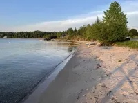 Lake Charlevoix Family Resort ~ 3 Houses ~ Perfect Retreat For Families! - 3 estrellas