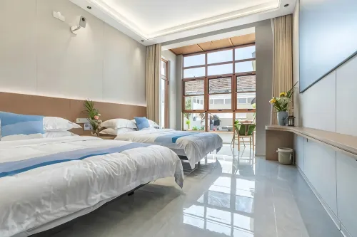 Qianhai Yazhu Homestay - Pool