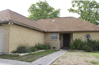 The Lone Star Haüs: 2 BR House in Schertz, TX