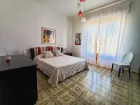 Panarea House - Detached cottage by the sea