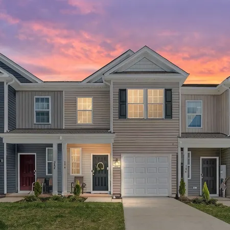 Spacious 3Br Townhome Near Luray Caverns & Shenandoah, Family & Pet-Friendly