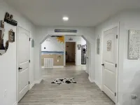 Pelican Place--lit dock, crab cages, W/D, 5 TVs, gameroom, fully stocked kitchen - 4-Star
