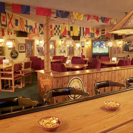 Commodores Inn