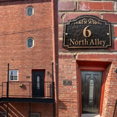 Two master suites in historic downtown
